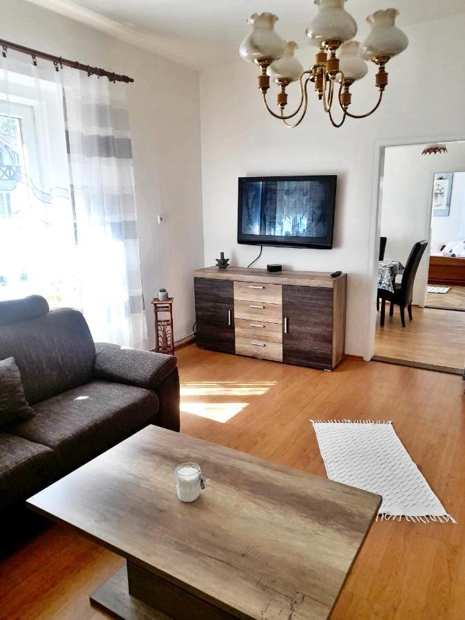 Apartman Isabel Дечин Екстер'єр фото